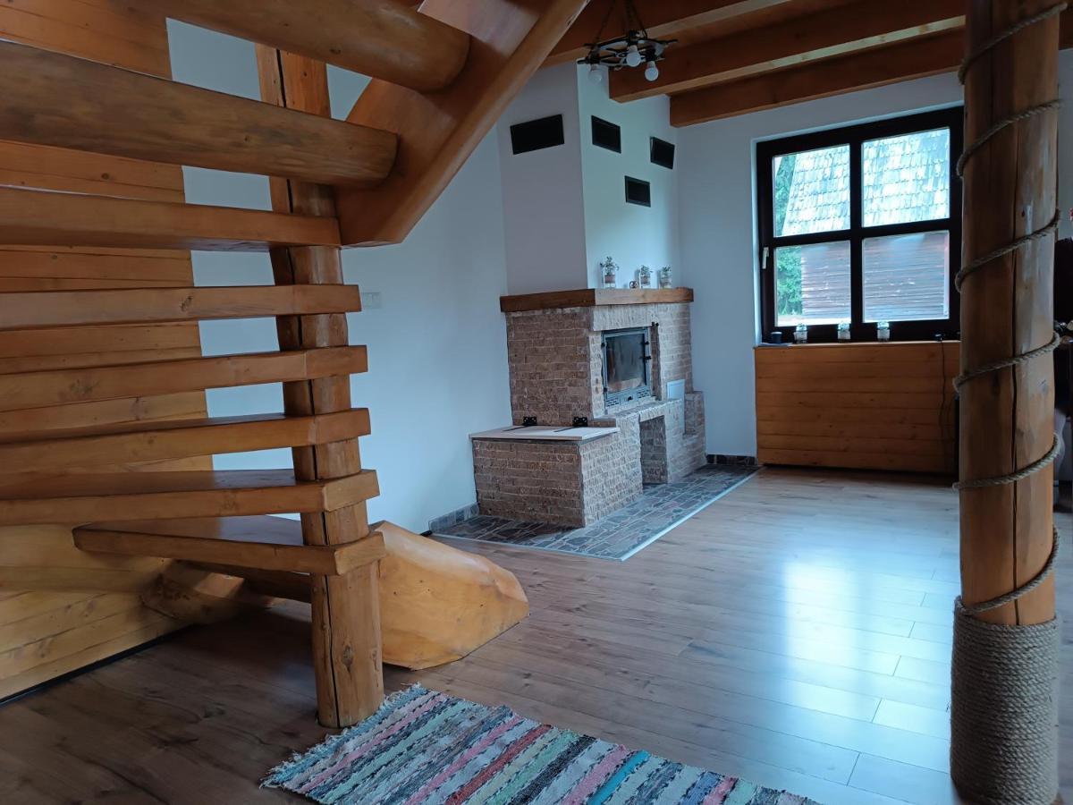 Csencso Vendeghaz Apartment Ciumani